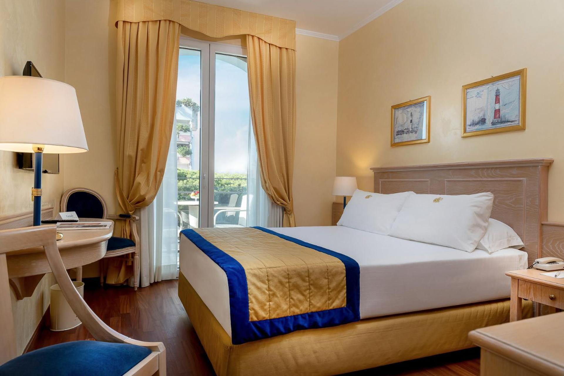 Hotel De Londres Римини Стая снимка