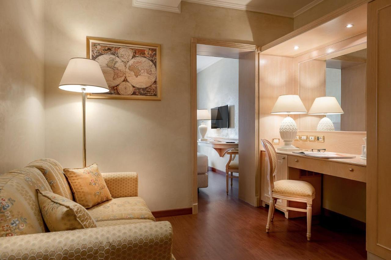 Hotel De Londres Римини Екстериор снимка